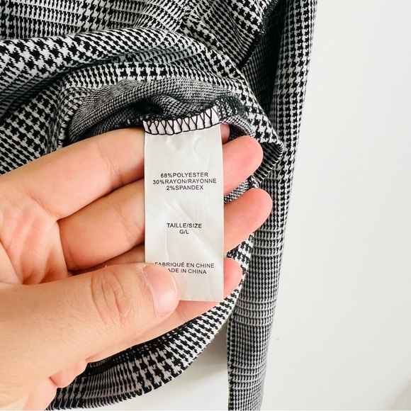 Suzy Shier Women Top Plaid Print Ruffle Shoulder Trim Lantern Sleeve Blouse L - Picture 9 of 12